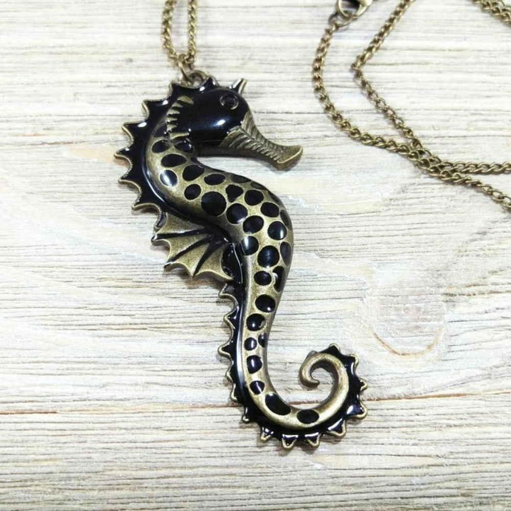 12 New Seahorse Necklace liquidation wholesale lot
